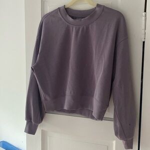 Lululemon Softstreme Ribbed-Hem
Pullover Faint Lavender size 2